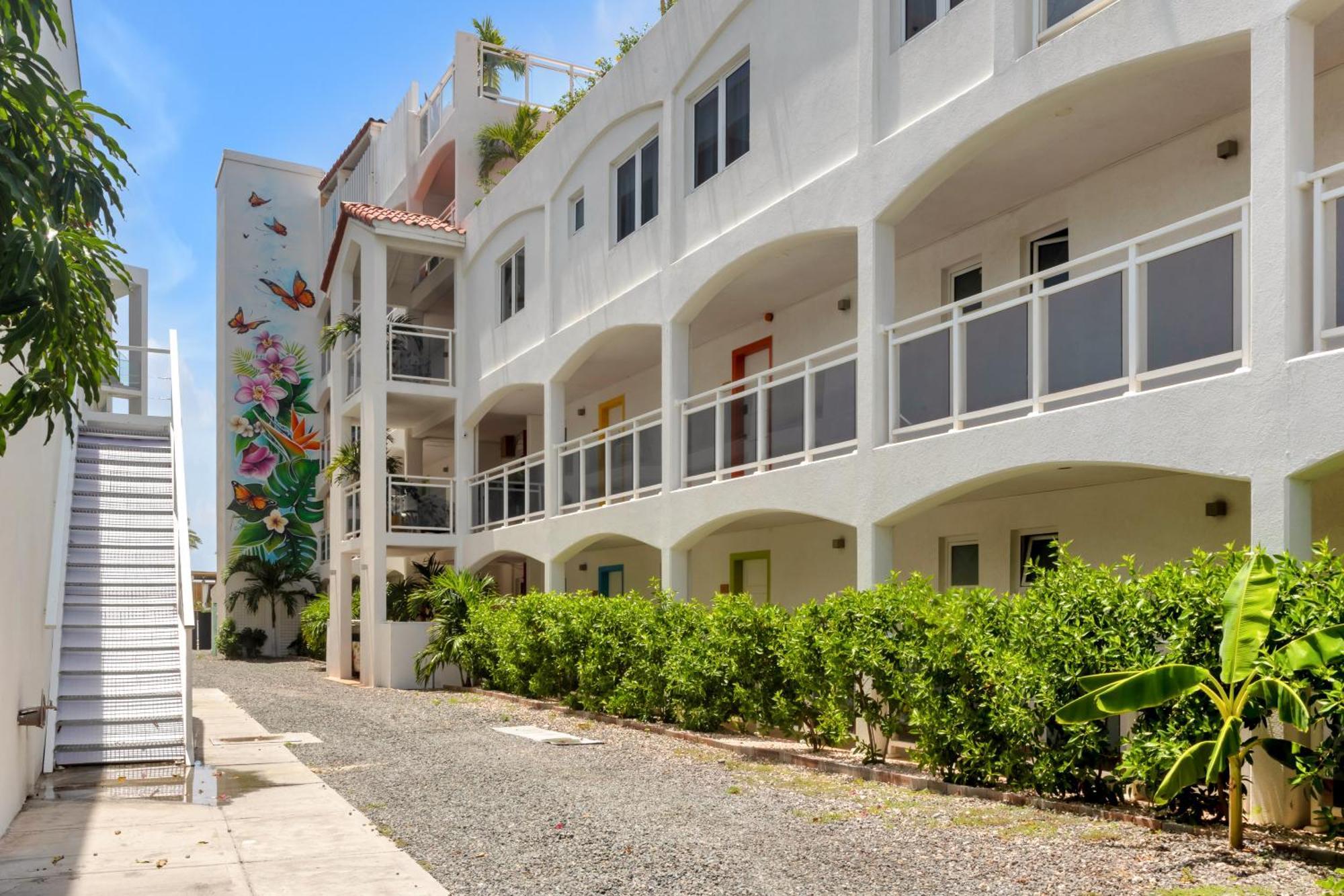 Maho Beach House - Studio - Beach Access Экстерьер фото